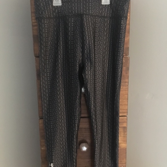Under Armor Leggings - Picture 1 of 3